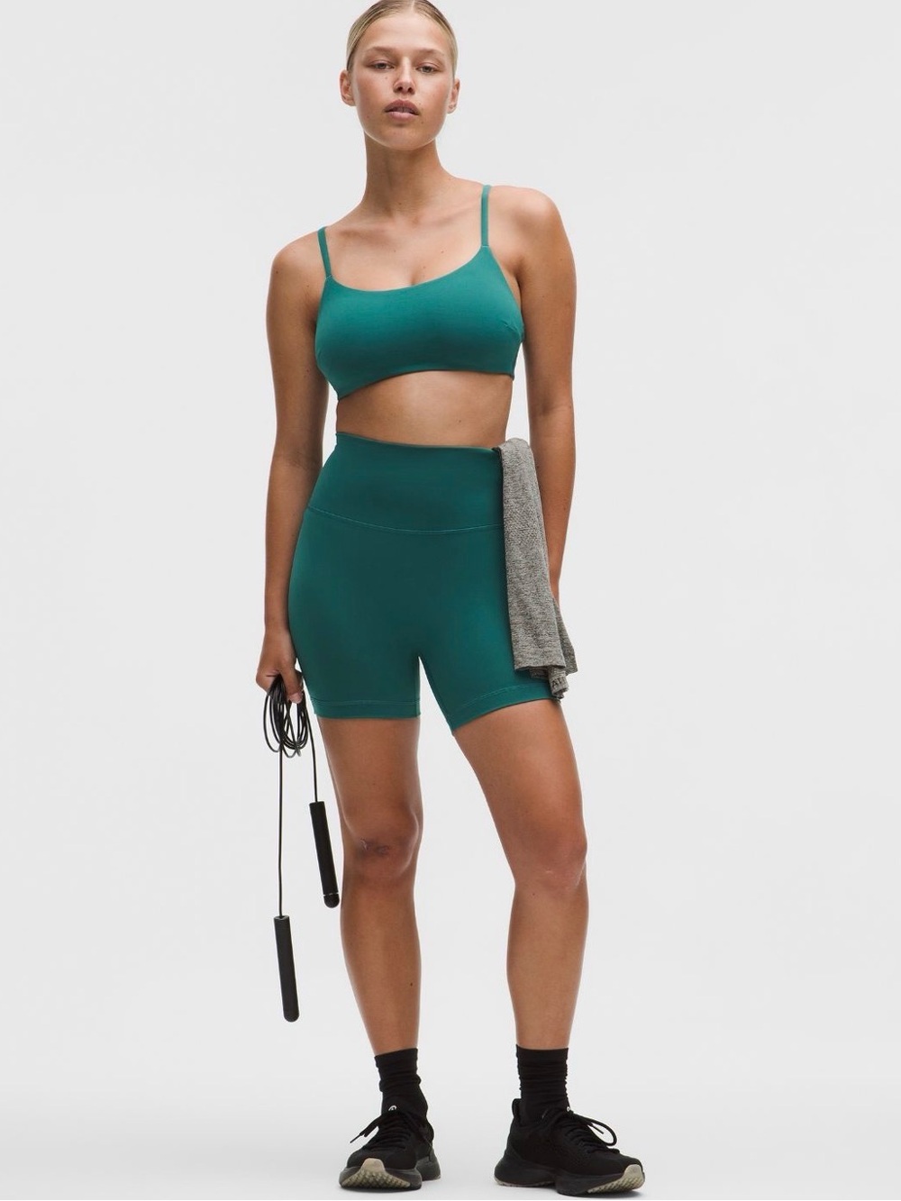 NWT Lululemon Wunder Train No Line HR Short 6" in Deep Marina Color Size 2